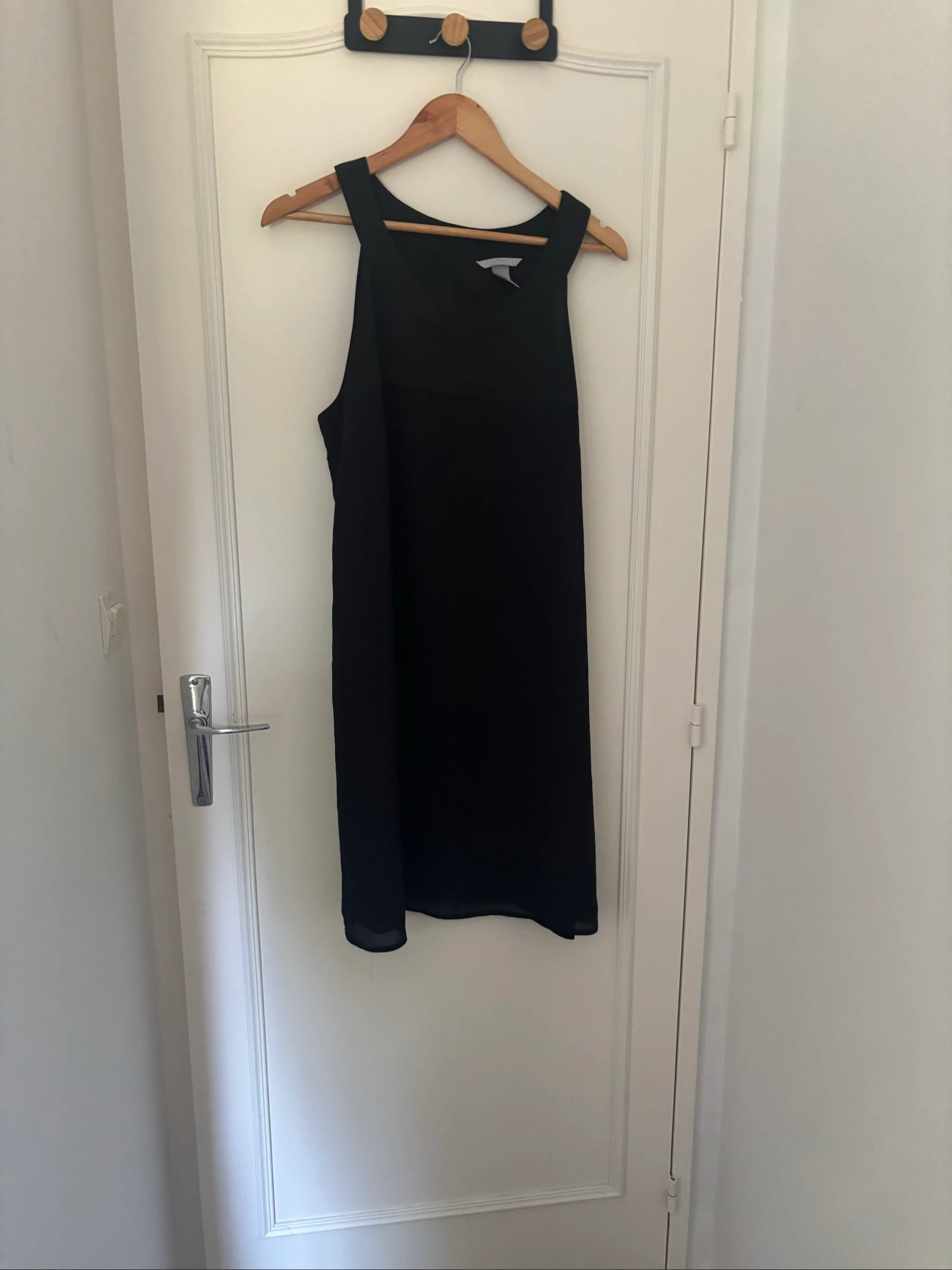 241/ Robe noire - H&M - Taille 46